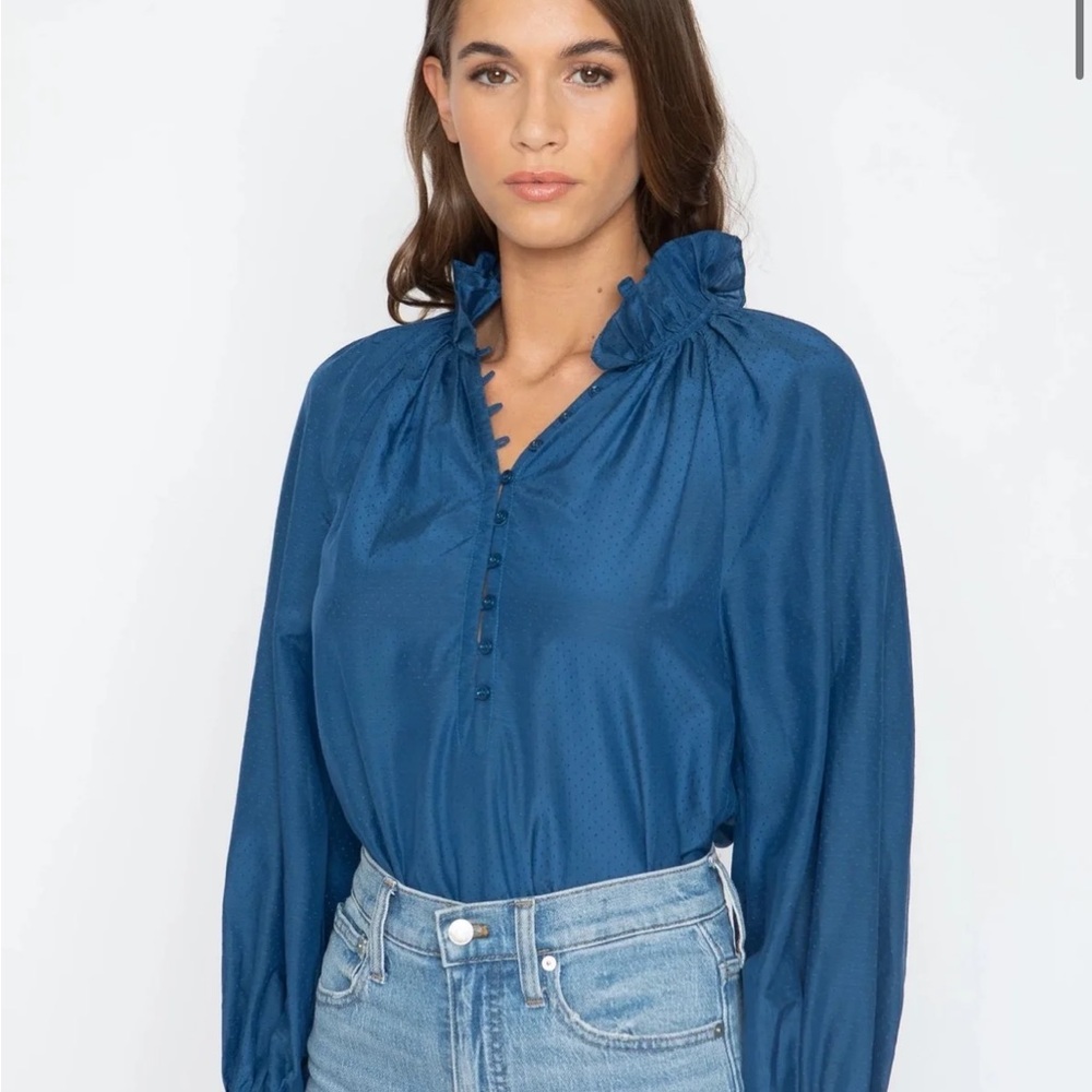 Chic Blue Ruffled Women's Blouse